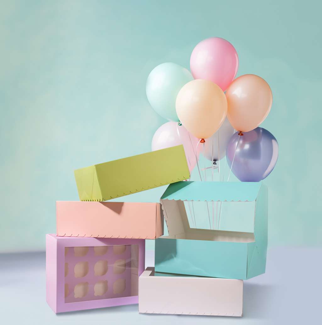 PAPYRUS Scalloped Tall Cupcake Box (12 hole) - PASTEL PINK