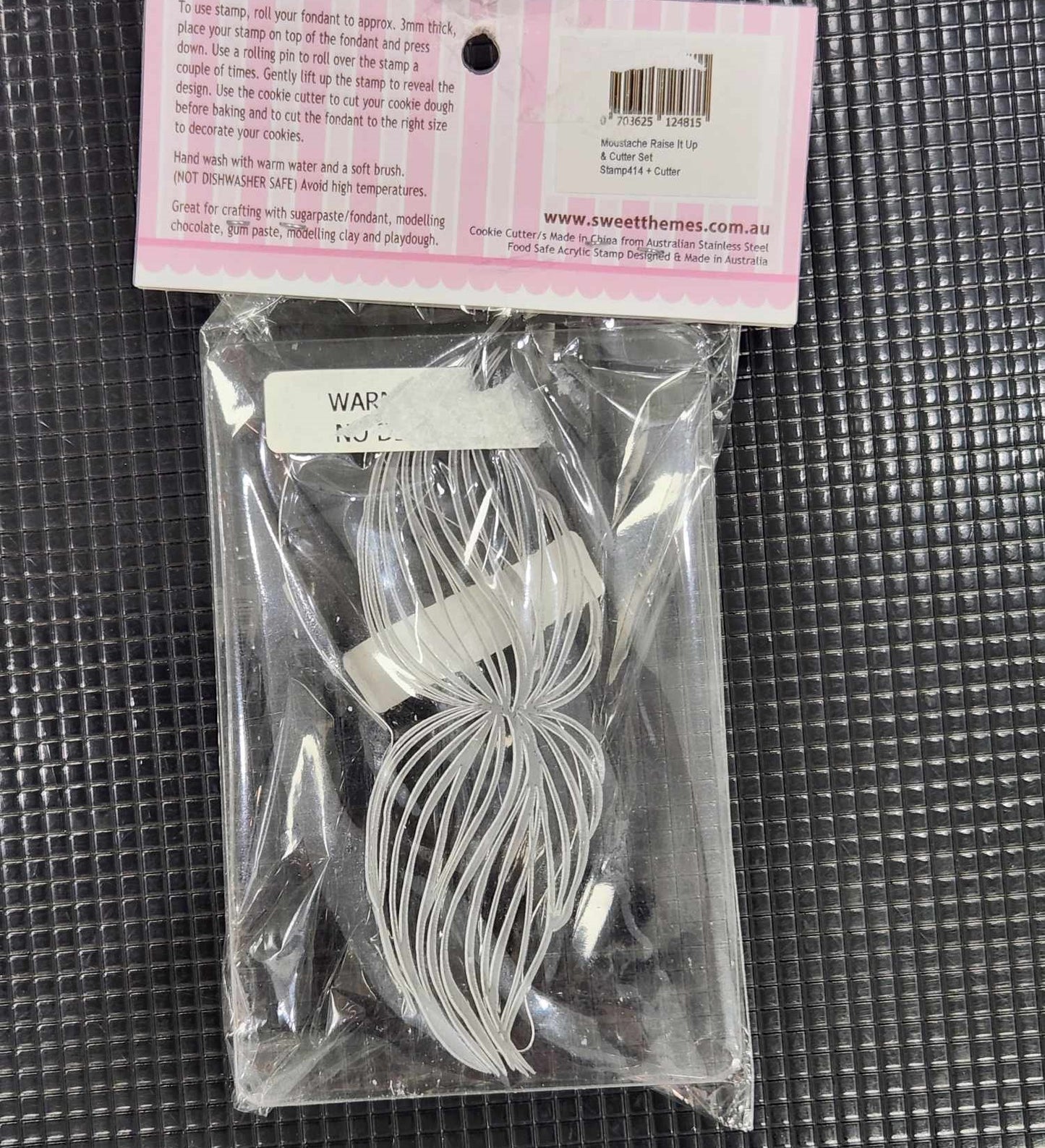 Moustache Raise Up & Cutter Set