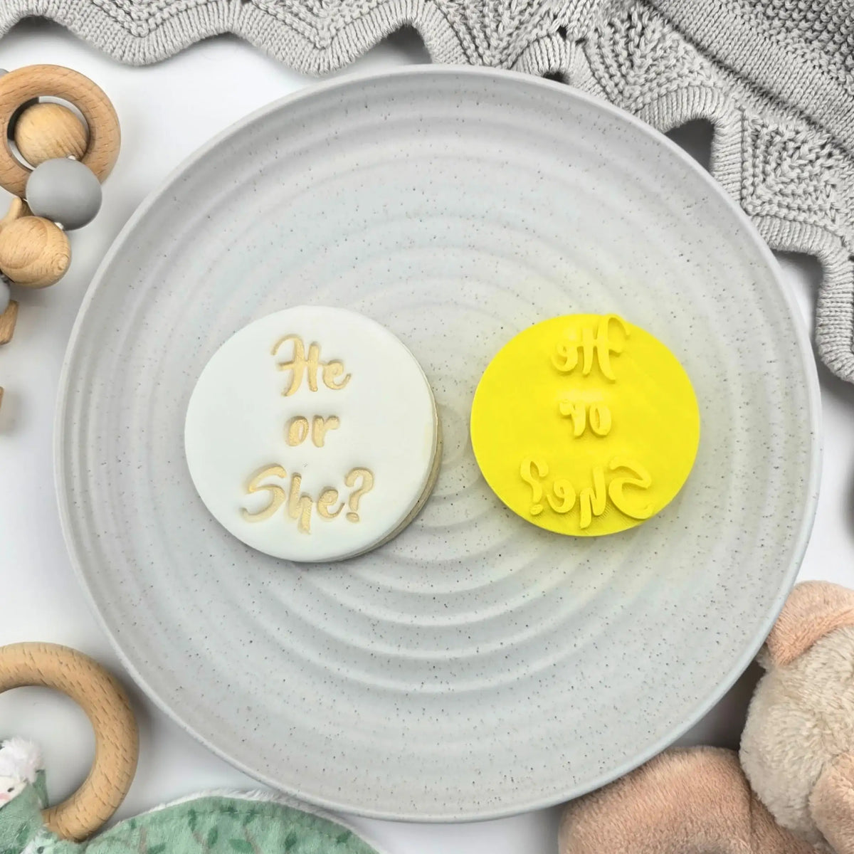 He or She? Embosser Cookie Stamp