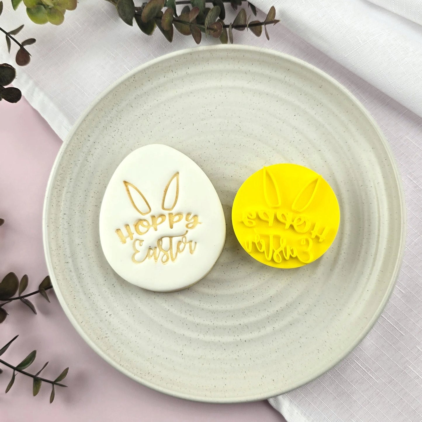 Hoppy Easter Embosser