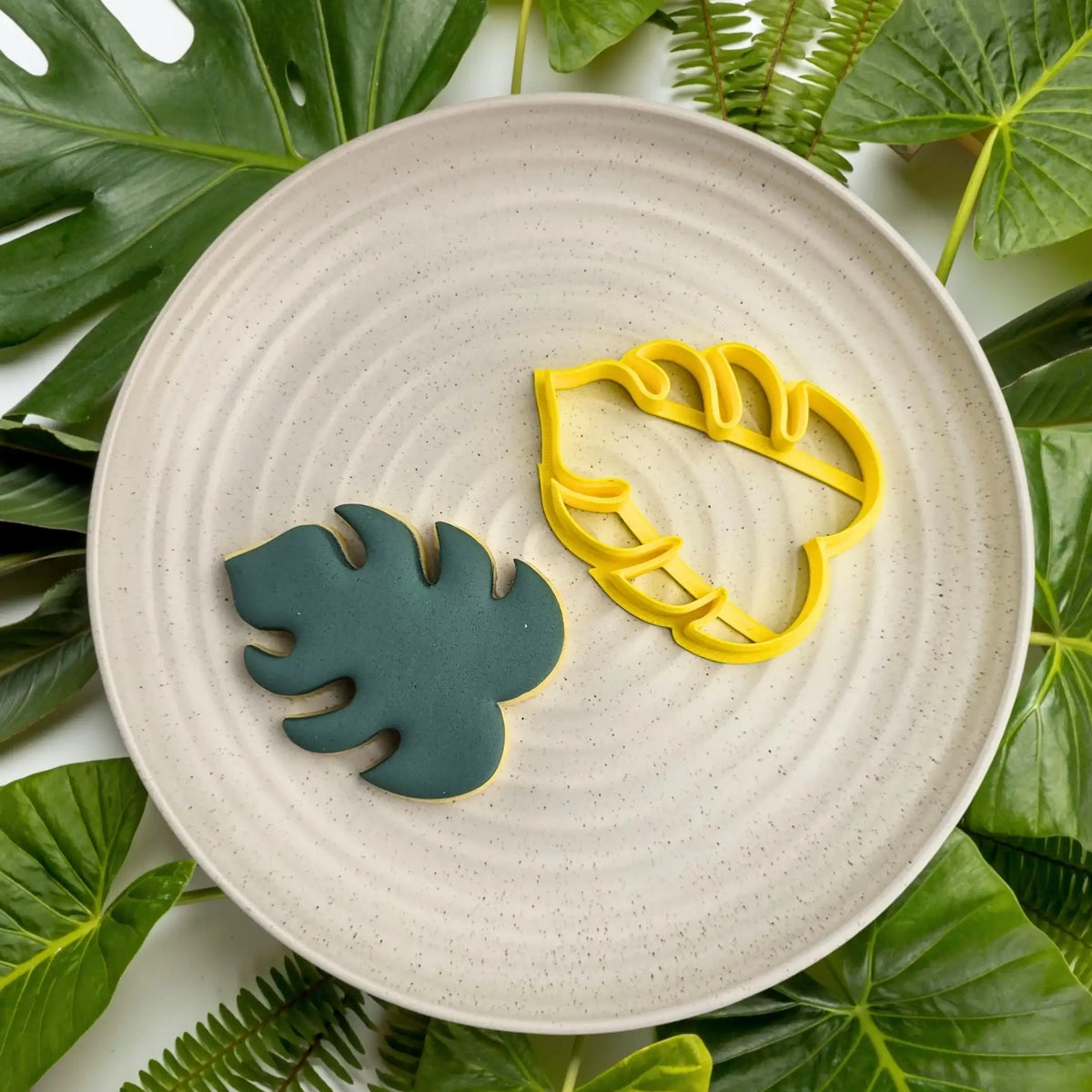 Cookie Cutter Monstera Leaf 76mm