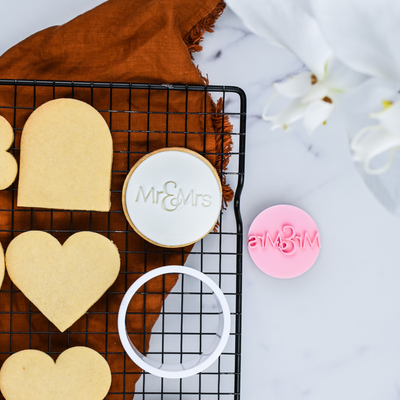 LOYAL Cookie Embosser Stamp Mr & Mrs
