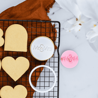 LOYAL Cookie Embosser Stamp Mr & Mrs