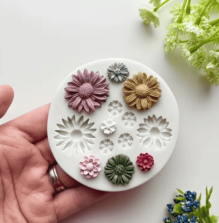 Small Daisy Flowers Mould