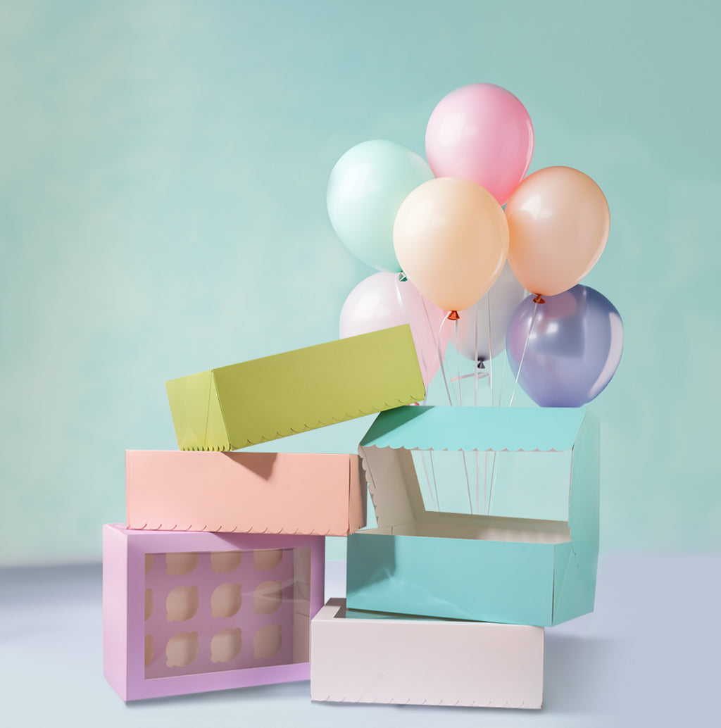 PAPYRUS Scalloped Tall Cupcake Box (12 hole) - PASTEL BLUE