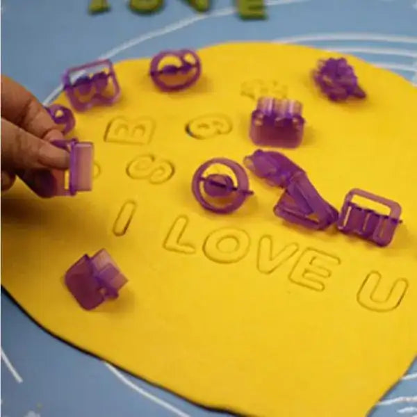 ALPHABET/NUMBER/SYMBOL SET COOKIE CUTTER 40 PIECES