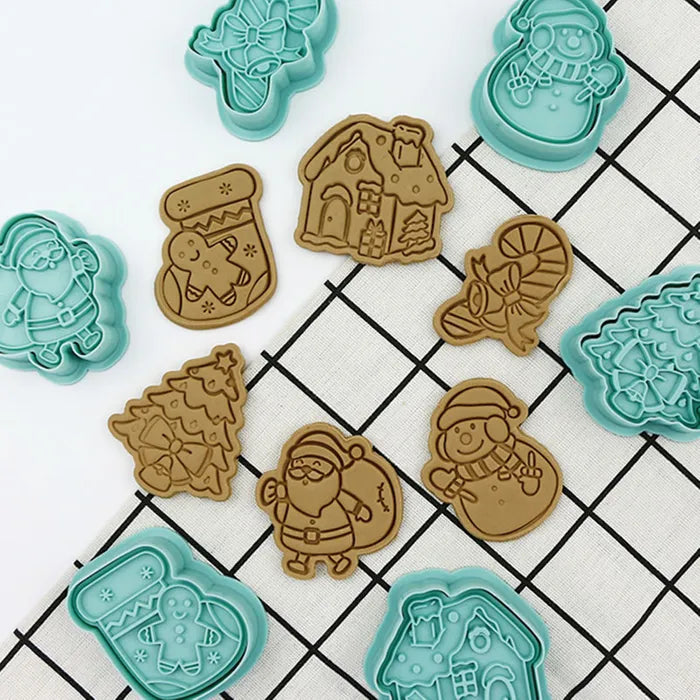CHRISTMAS ICONS COOKIE CUTTERS 6 PIECE SET