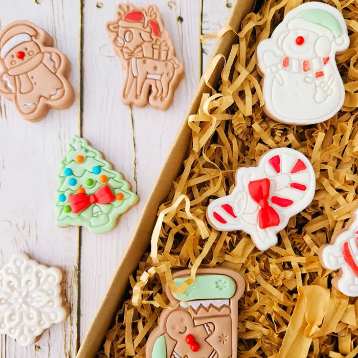 CHRISTMAS ICONS COOKIE CUTTERS 6 PIECE SET