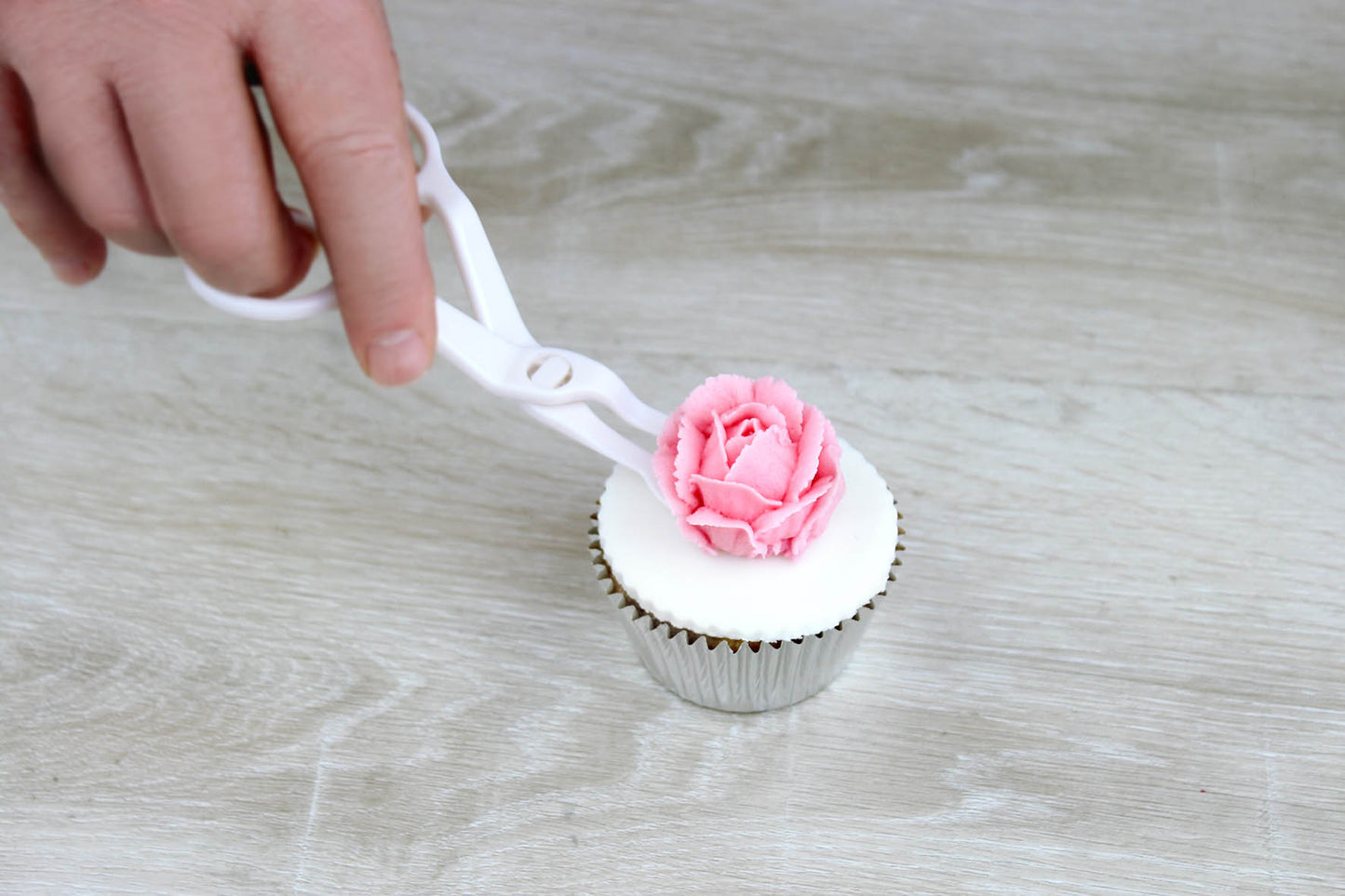 Flower Lifter Flower Lifter Loyal