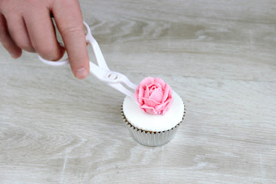 Flower Lifter Flower Lifter Loyal