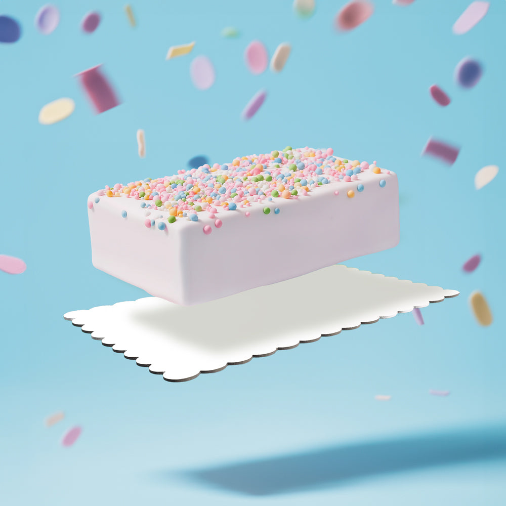 RECTANGLE Dual-Colour Scalloped Cake Board - WHITE & BLACK