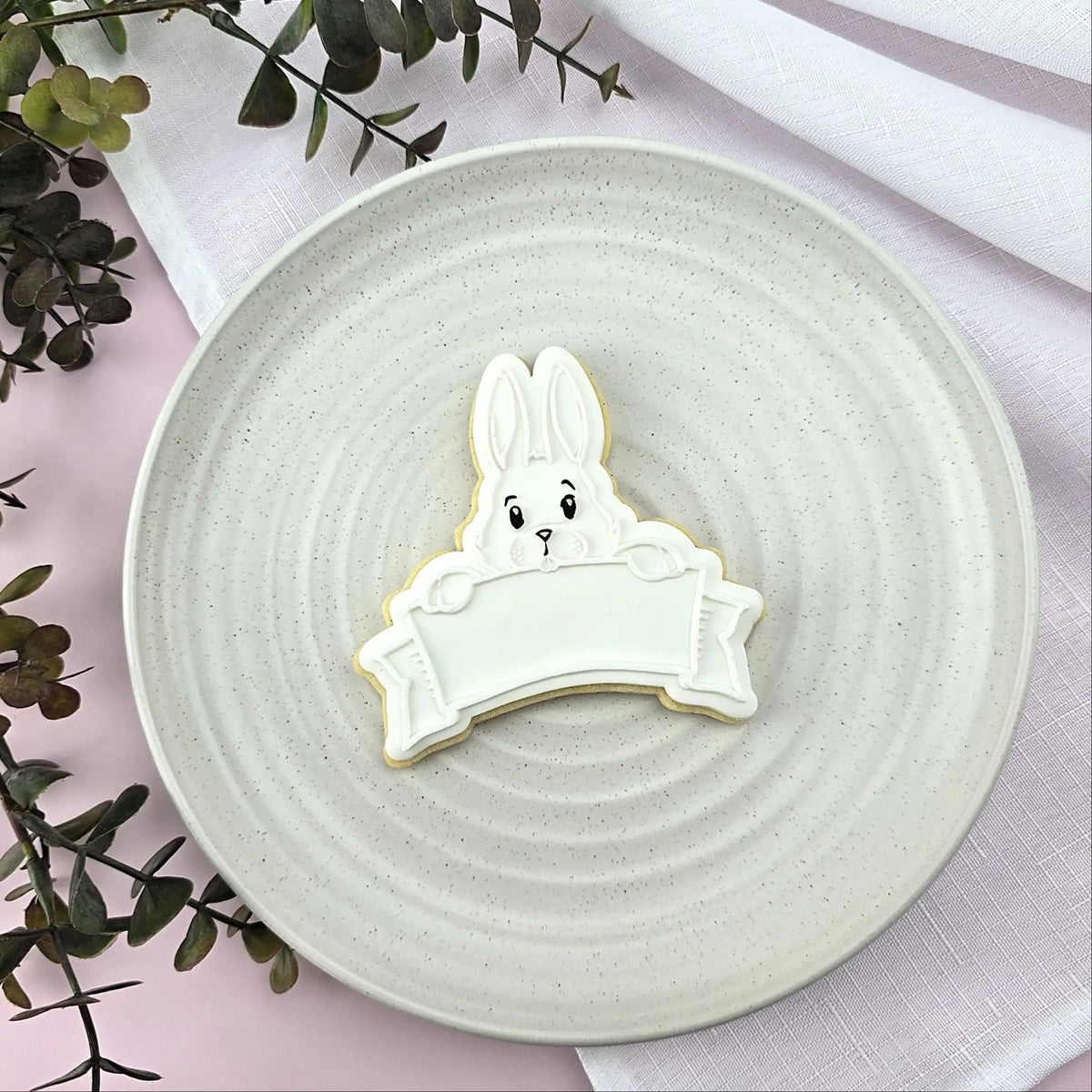 Bunny Plaque Debosser & Cutter Set – view 2