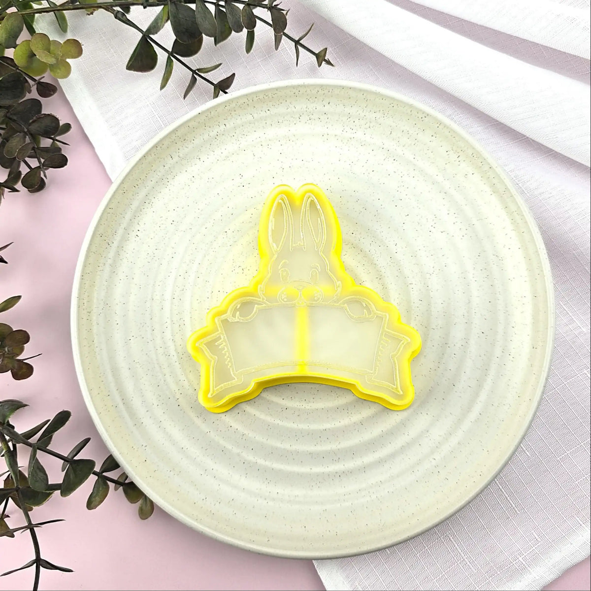 Bunny Plaque Debosser & Cutter Set – view 3