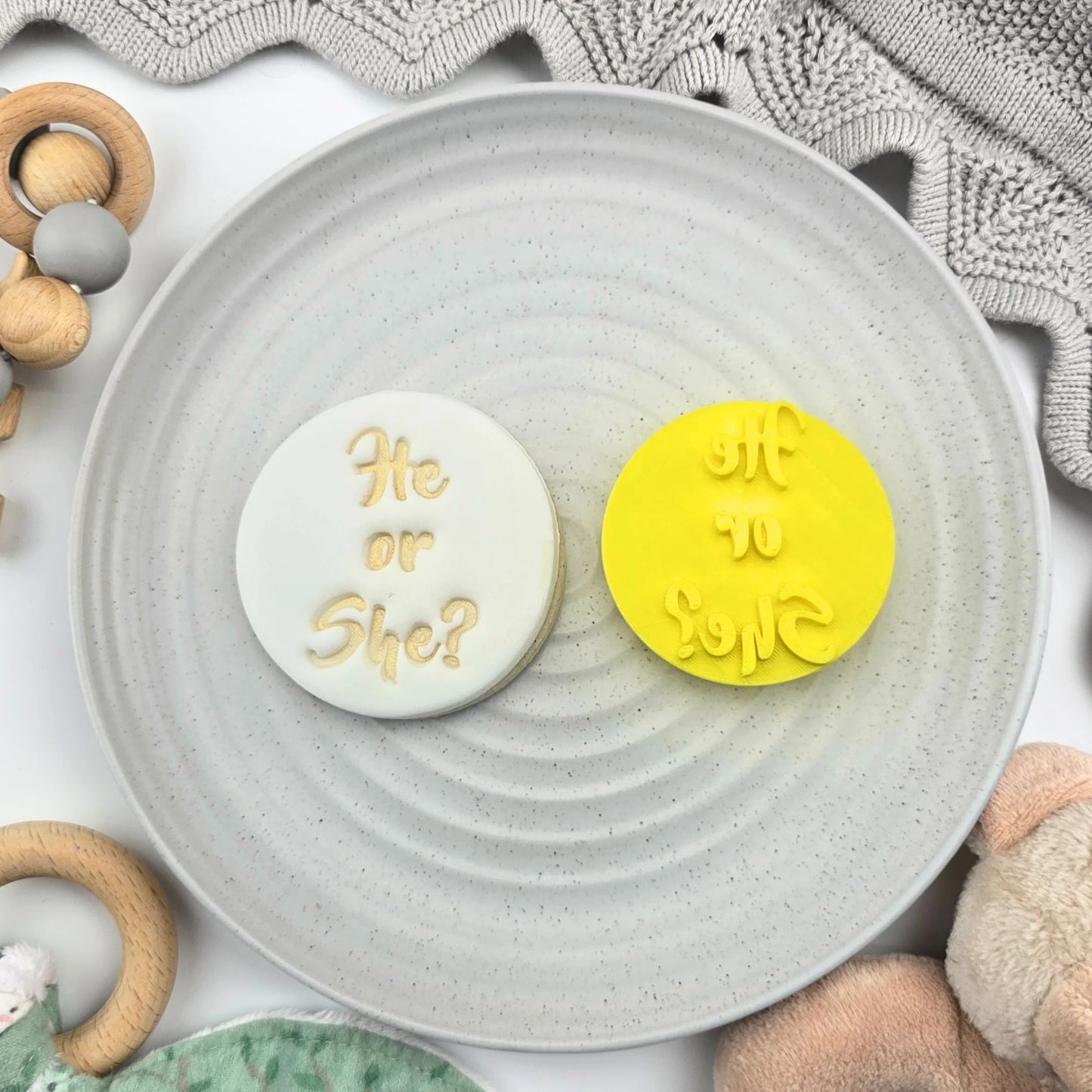 He or She? Embosser Cookie Stamp