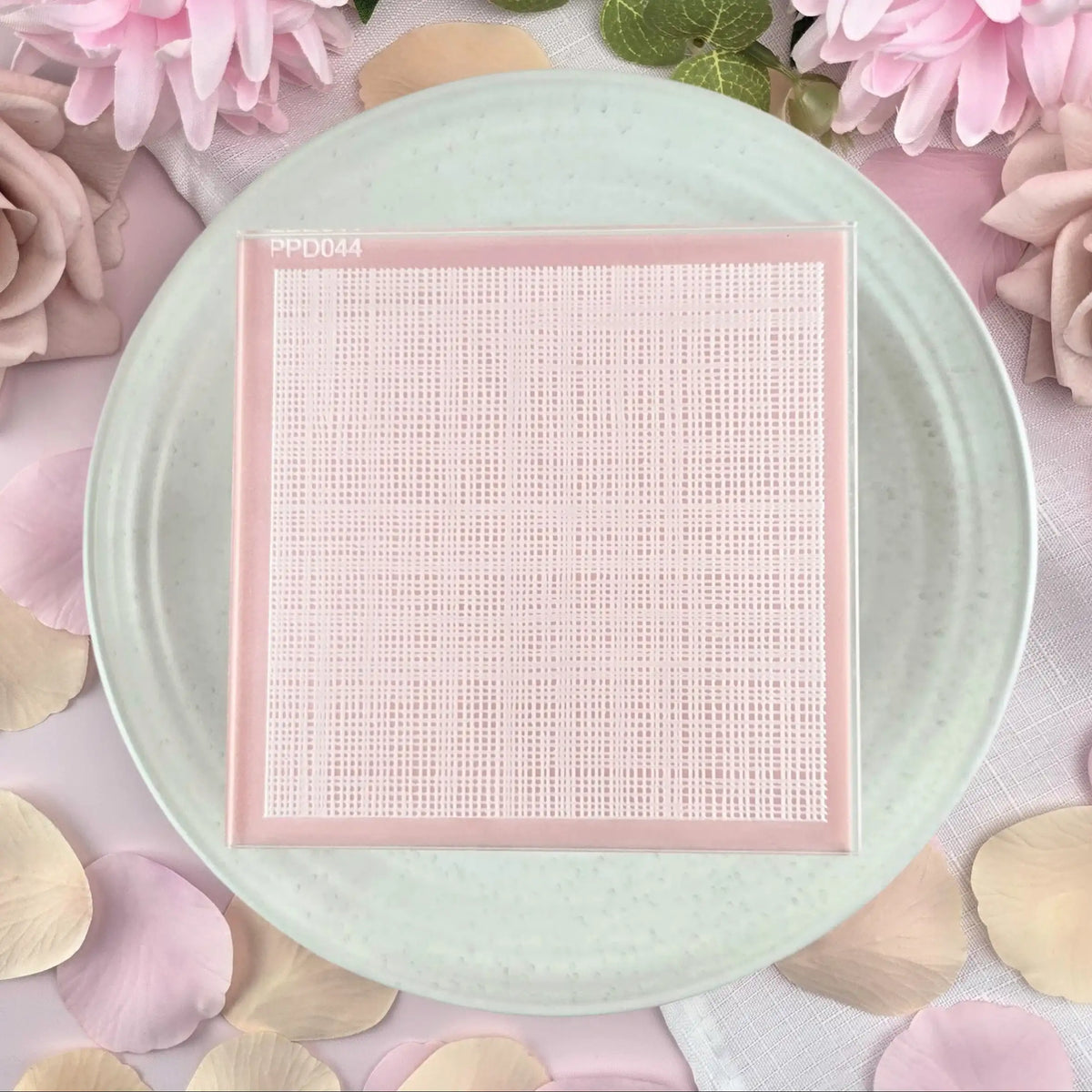Linen Fondant Pattern Plate – view 2