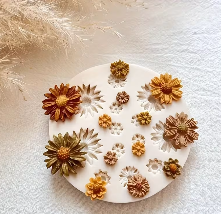 Small Daisy Flowers Mould