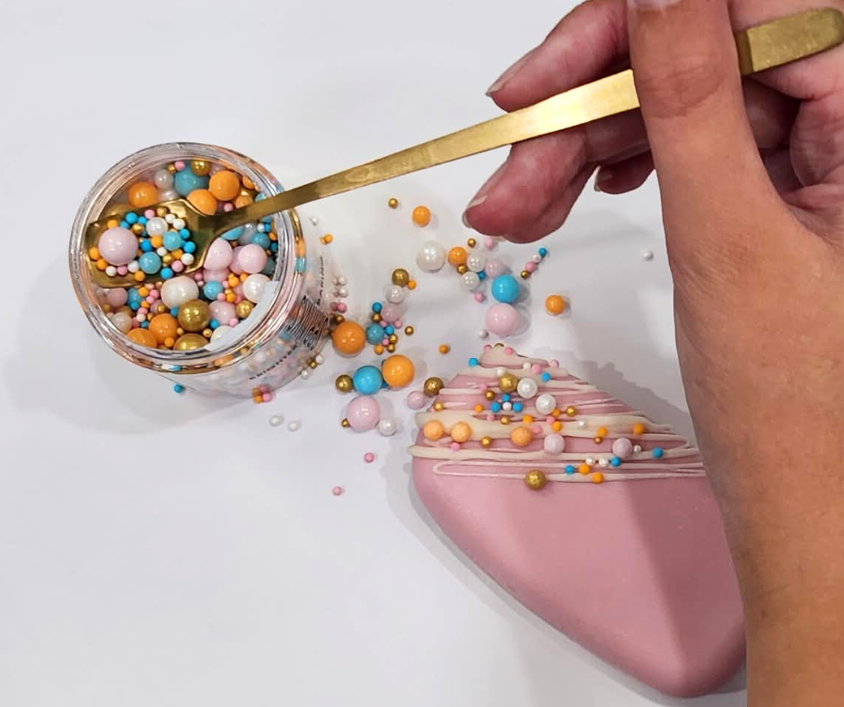 GOLD METAL SPRINKLE SPOON