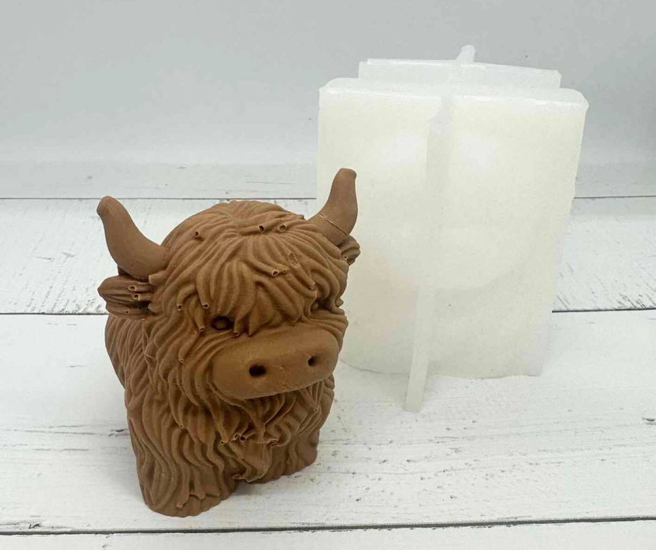 LARGE HIGHLAND COW MOULD