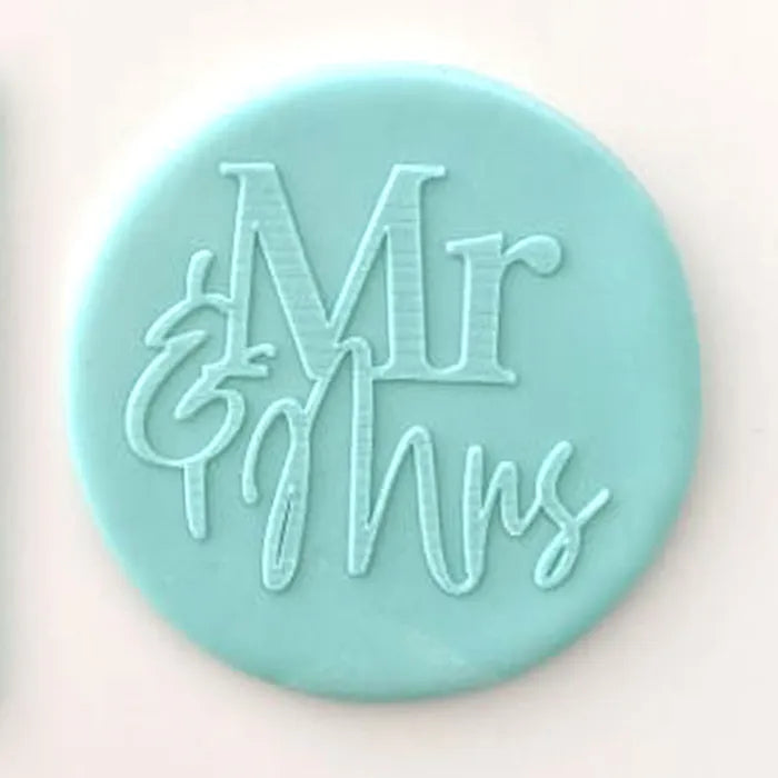 MR & MRS 2 | DEBOSSER