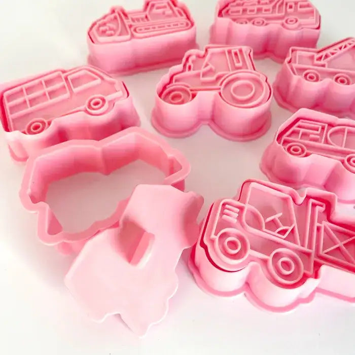 Cookie Cutter Truck 8 piece set – view 2