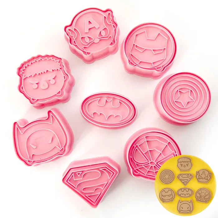 Cookie Cutter Super Heroes 8 piece Set